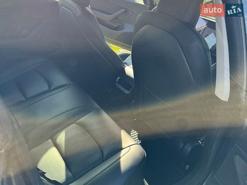 Седан Tesla Model 3 2019 в Ковеле