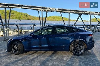 Седан Tesla Model 3 2021 в Львові