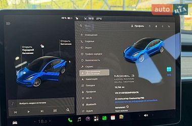 Седан Tesla Model 3 2021 в Львові