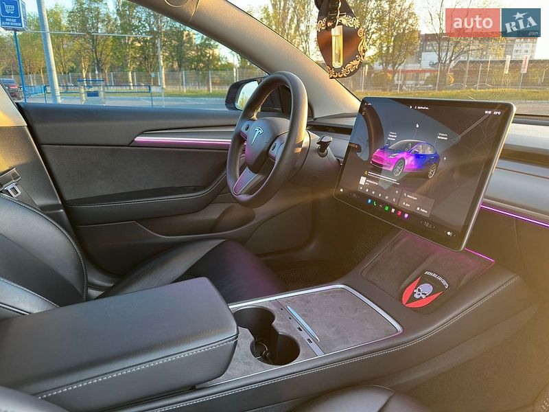 Седан Tesla Model 3 2022 в Дніпрі
