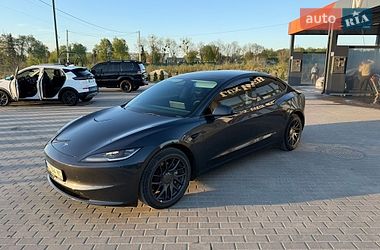 Седан Tesla Model 3 2024 в Золочеве