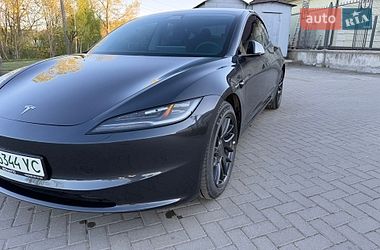 Седан Tesla Model 3 2024 в Золочеве