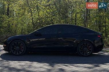 Седан Tesla Model 3 2022 в Тернополі