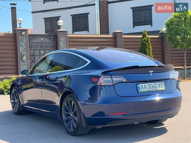 Седан Tesla Model 3 2017 в Борисполе