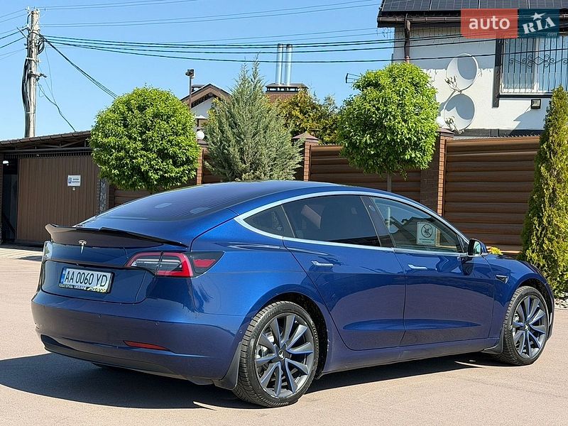 Седан Tesla Model 3 2017 в Борисполе