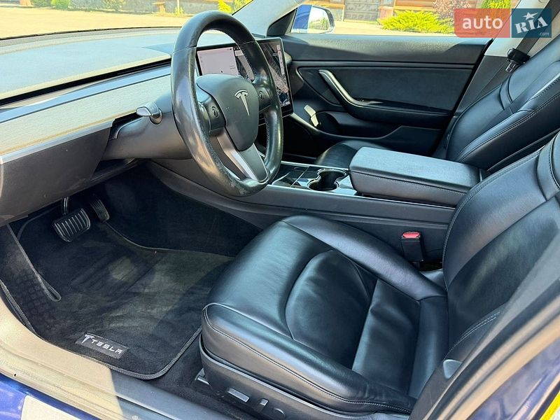 Седан Tesla Model 3 2017 в Борисполе