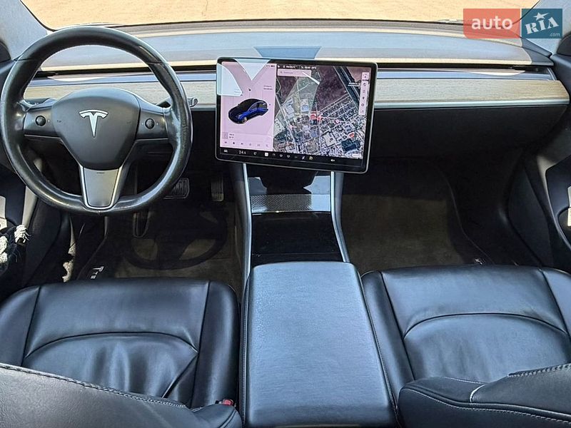 Седан Tesla Model 3 2017 в Борисполе