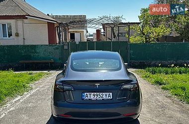 Седан Tesla Model 3 2020 в Киеве