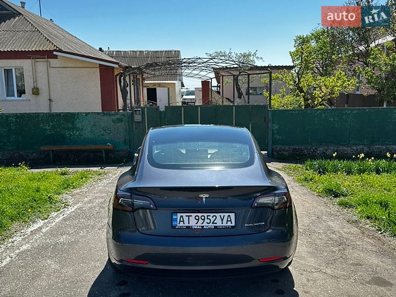 Седан Tesla Model 3 2020 в Киеве