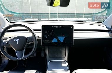 Седан Tesla Model 3 2020 в Киеве