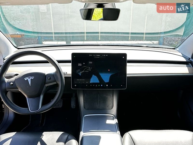 Седан Tesla Model 3 2020 в Киеве