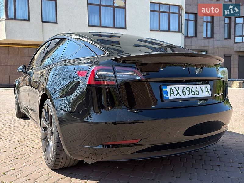 Седан Tesla Model 3 2020 в Харькове