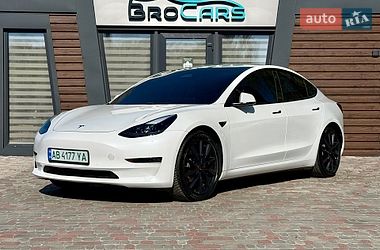 Седан Tesla Model 3 2021 в Виннице
