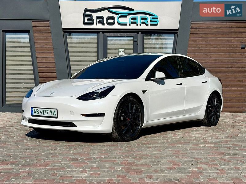 Tesla Model 3 2021