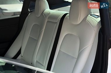Седан Tesla Model 3 2022 в Киеве