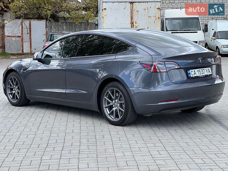Седан Tesla Model 3 2020 в Запорожье