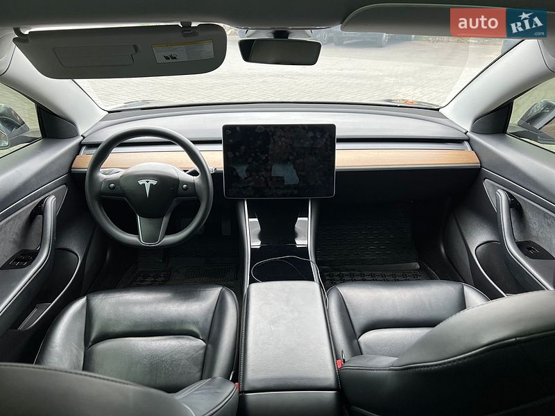 Седан Tesla Model 3 2020 в Запорожье