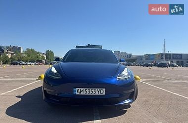 Седан Tesla Model 3 2020 в Житомире