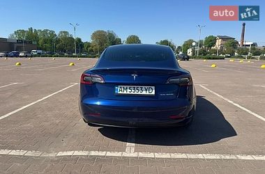 Седан Tesla Model 3 2020 в Житомире
