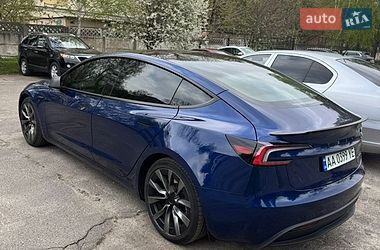 Седан Tesla Model 3 2024 в Киеве
