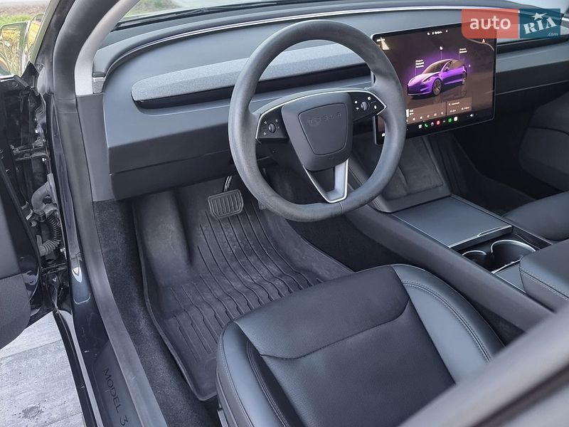 Седан Tesla Model 3 2024 в Дніпрі