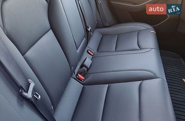 Седан Tesla Model 3 2024 в Дніпрі