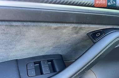 Седан Tesla Model 3 2021 в Львове