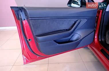 Седан Tesla Model 3 2021 в Одесі