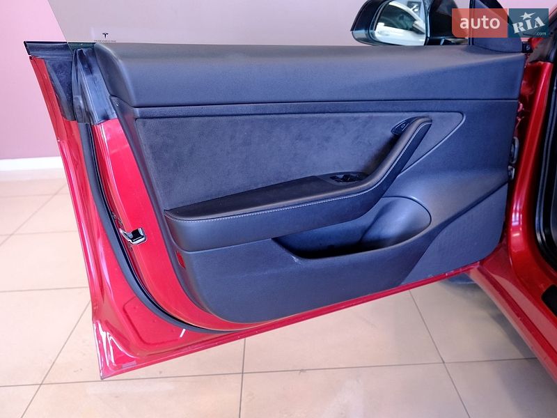 Седан Tesla Model 3 2021 в Одесі