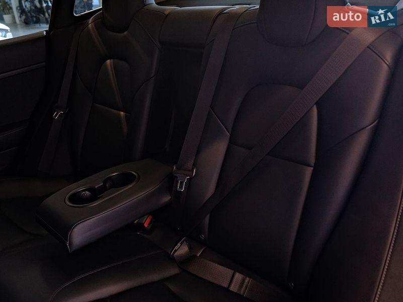 Седан Tesla Model 3 2021 в Одесі