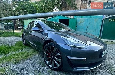 Седан Tesla Model 3 2019 в Одессе