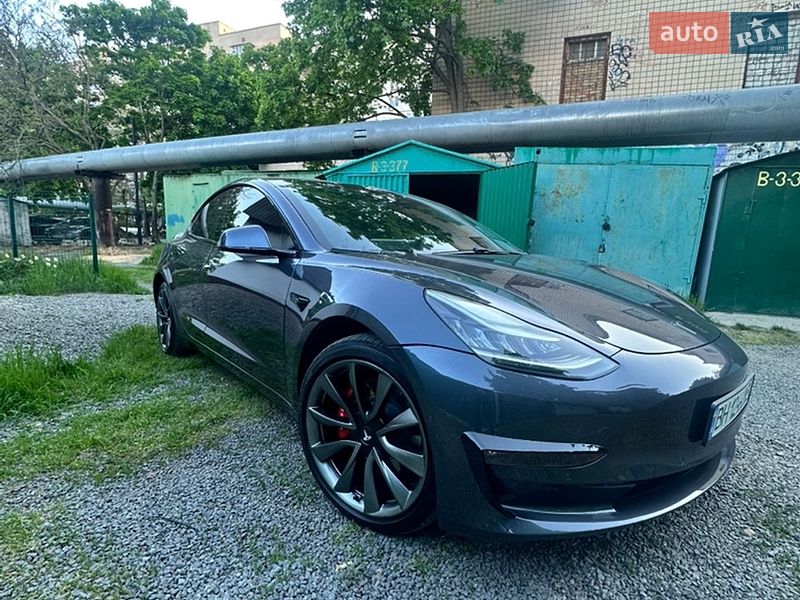 Седан Tesla Model 3 2019 в Одессе