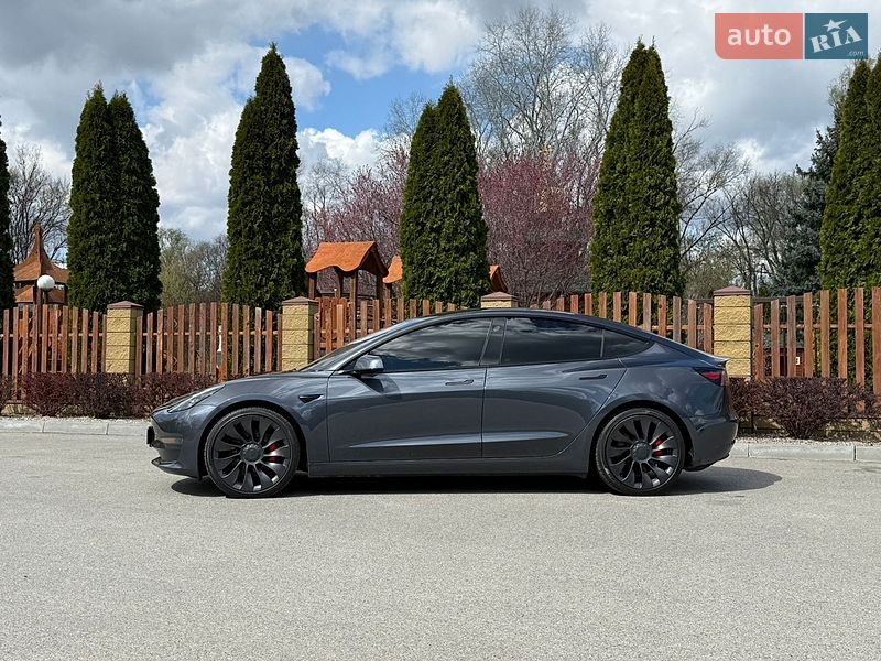 Седан Tesla Model 3 2021 в Днепре