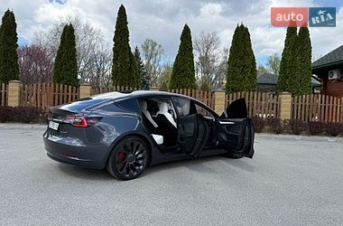 Седан Tesla Model 3 2021 в Днепре