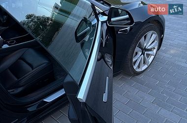Седан Tesla Model 3 2019 в Львові