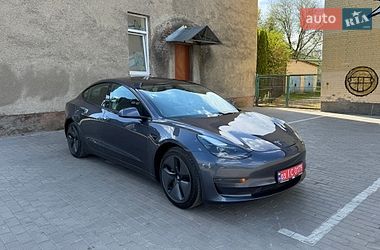 Седан Tesla Model 3 2021 в Луцке