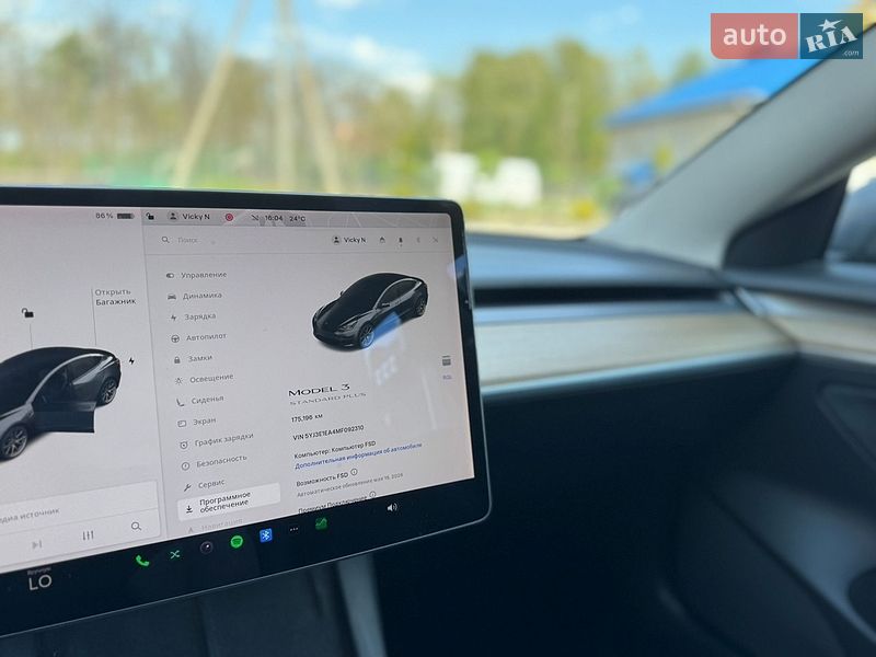 Седан Tesla Model 3 2021 в Луцке