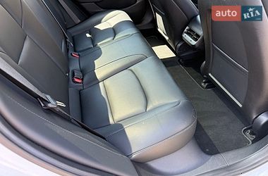 Седан Tesla Model 3 2018 в Києві