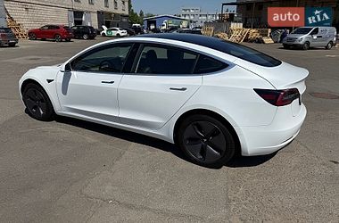 Седан Tesla Model 3 2018 в Києві