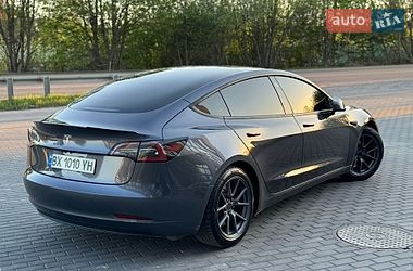 Седан Tesla Model 3 2021 в Вінниці