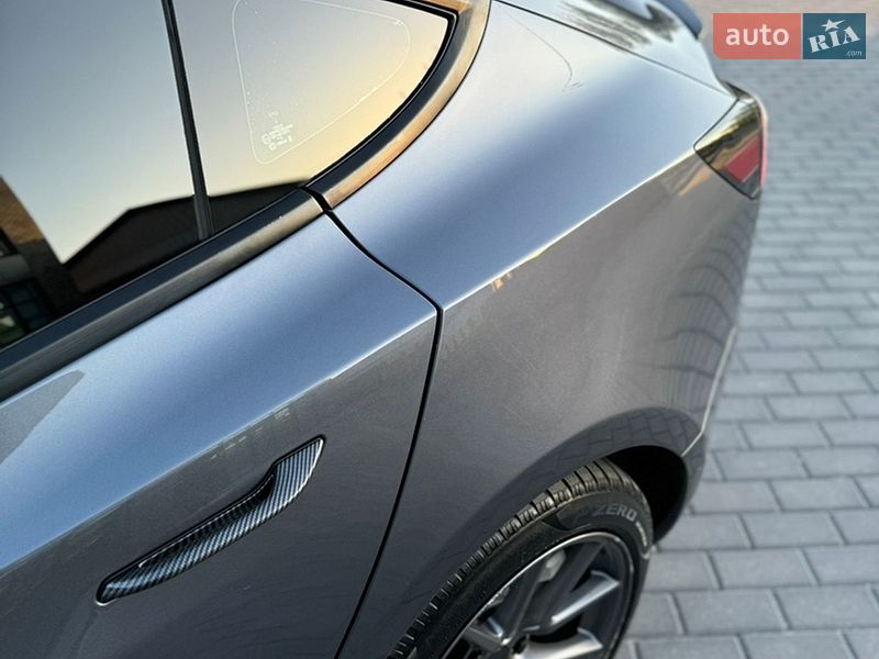 Седан Tesla Model 3 2021 в Вінниці