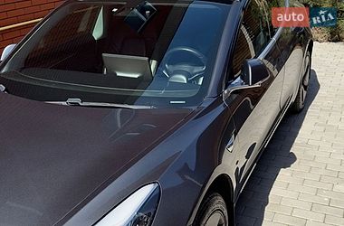 Седан Tesla Model 3 2019 в Вінниці