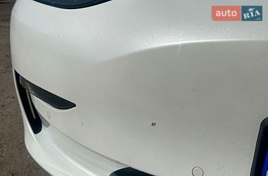 Седан Tesla Model 3 2020 в Ніжині