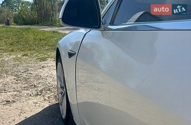 Седан Tesla Model 3 2020 в Ніжині