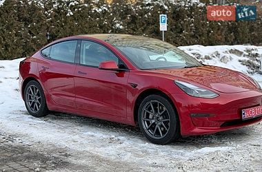 Седан Tesla Model 3 2023 в Львове