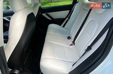 Седан Tesla Model 3 2019 в Днепре