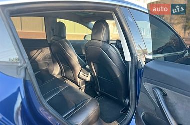 Седан Tesla Model 3 2018 в Кам'янському