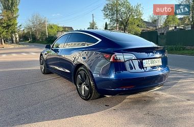 Седан Tesla Model 3 2018 в Кам'янському