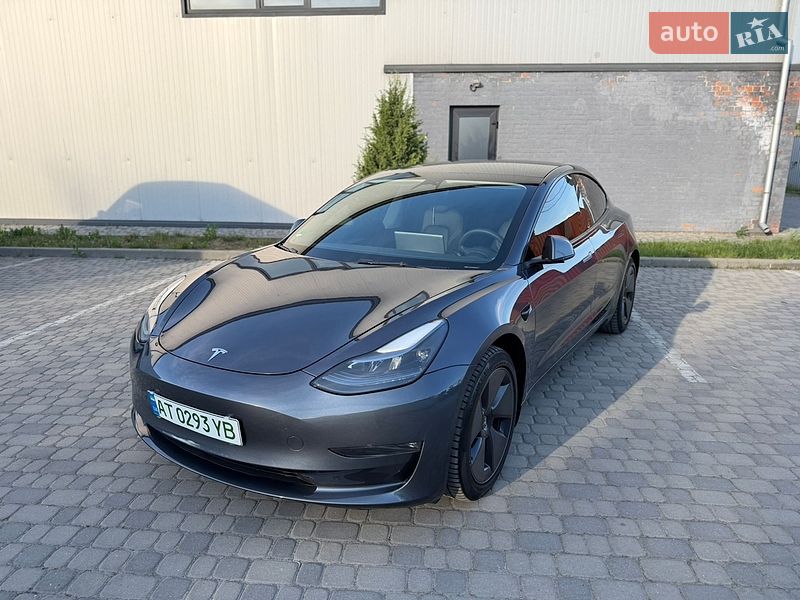 Tesla Model 3 2023