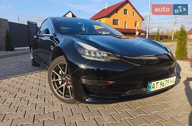 Седан Tesla Model 3 2020 в Ивано-Франковске